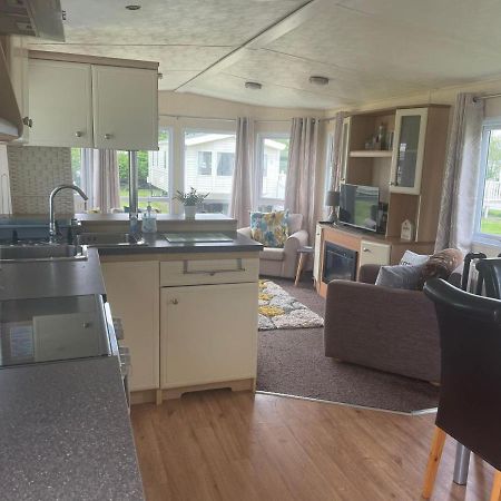 Remarkable 2-Bed Villa Caravan In Driffield Skipsea Bagian luar foto