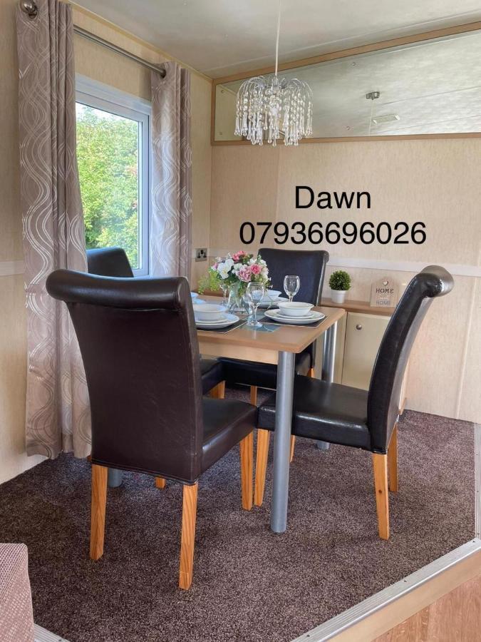 Remarkable 2-Bed Villa Caravan In Driffield Skipsea Bagian luar foto