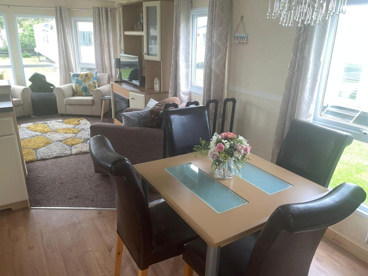 Remarkable 2-Bed Villa Caravan In Driffield Skipsea Bagian luar foto